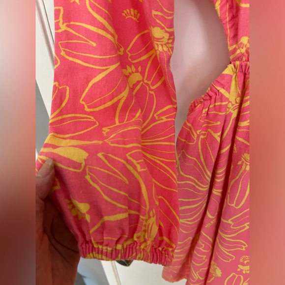 Universal Threads Cut Out Dress - Size M - Picture 4 of 7